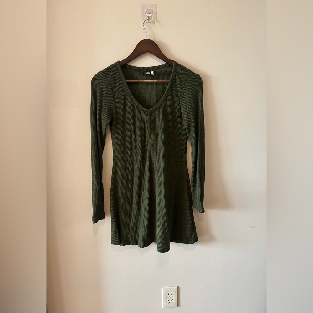 BDG Sweater SIZE M